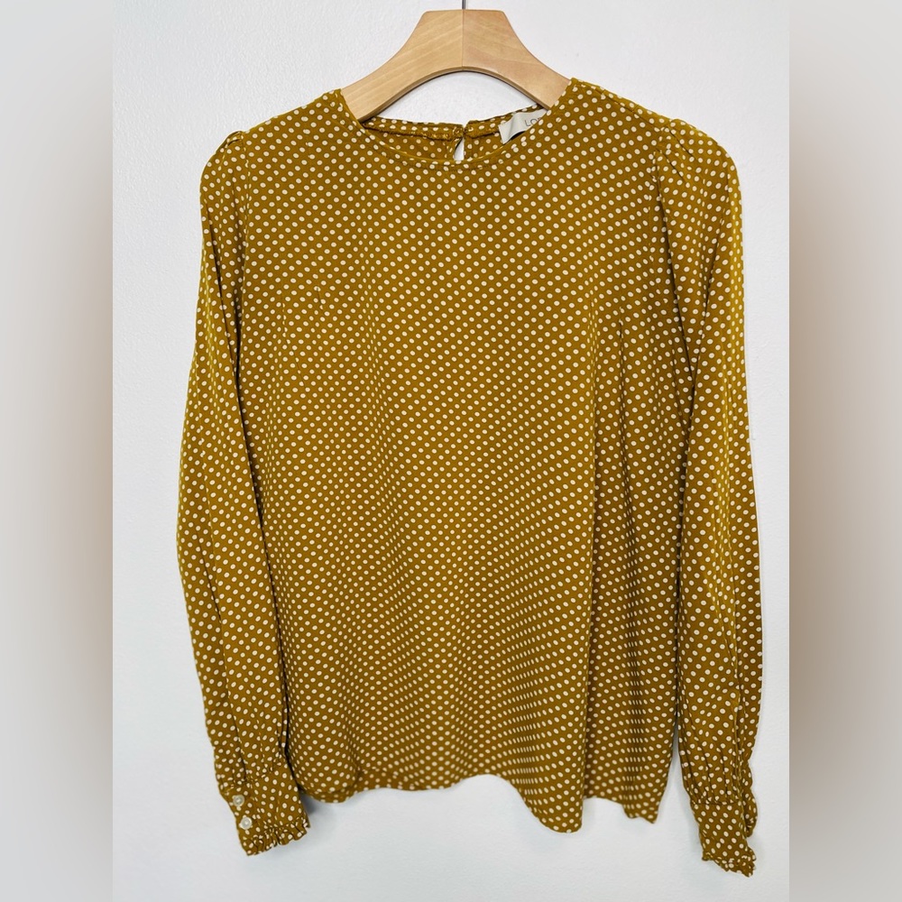 Loft Women’s Polka Dot Long Sleeve Blouse W/Ruffled Sleeves.